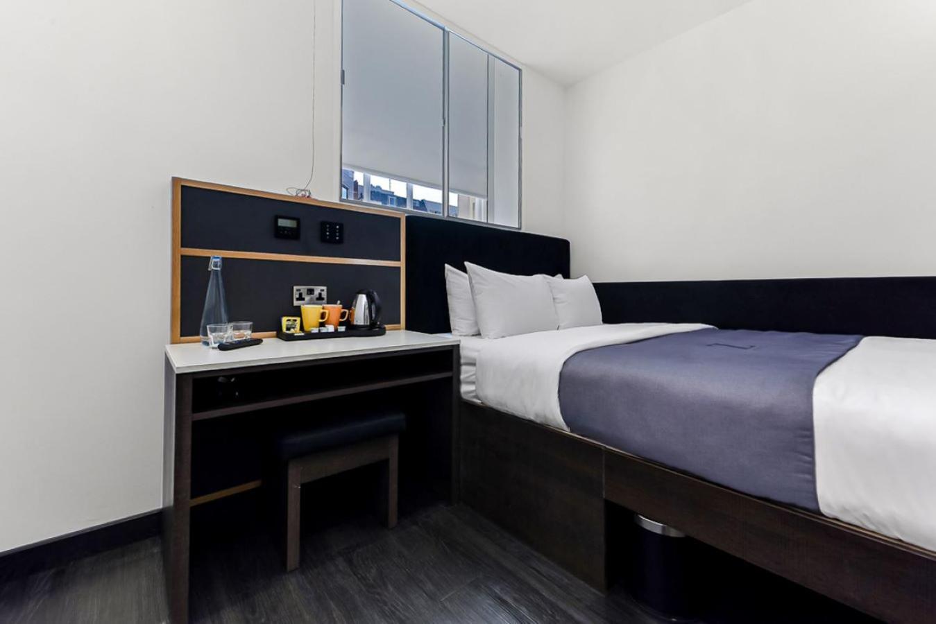 The Z Hotel Strand Лондон Экстерьер фото