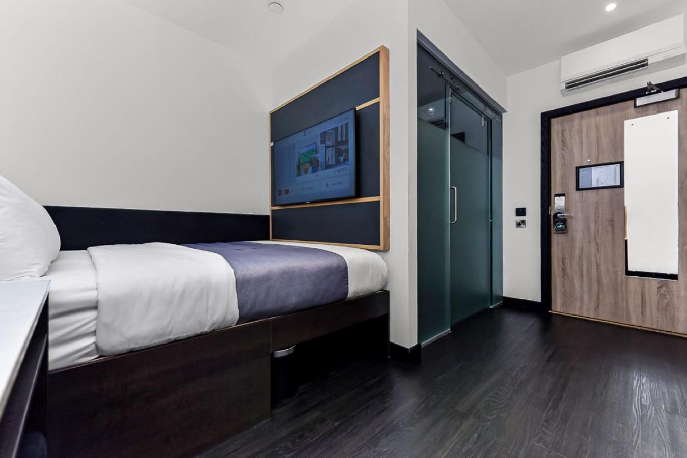 The Z Hotel Strand Лондон Экстерьер фото