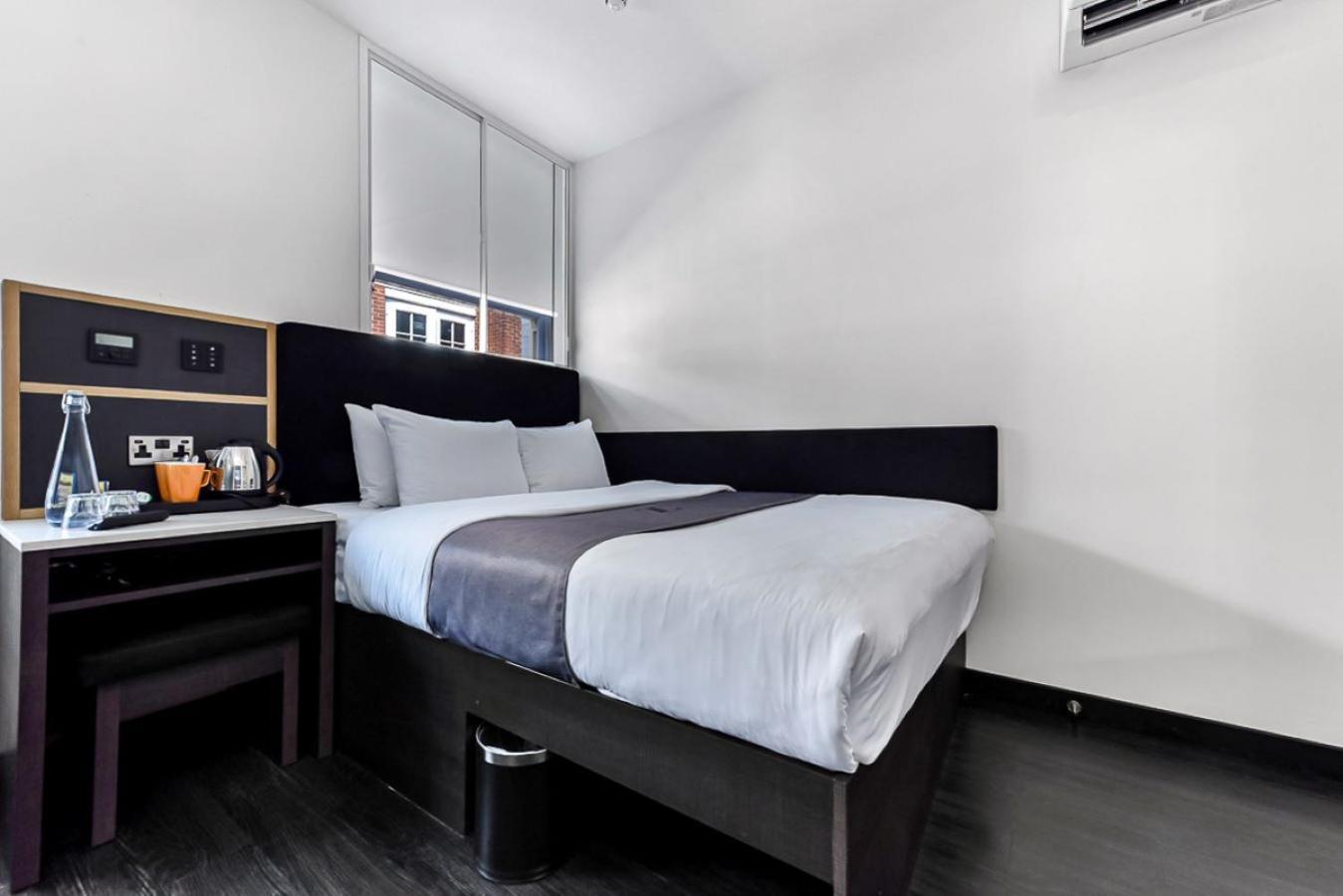 The Z Hotel Strand Лондон Экстерьер фото