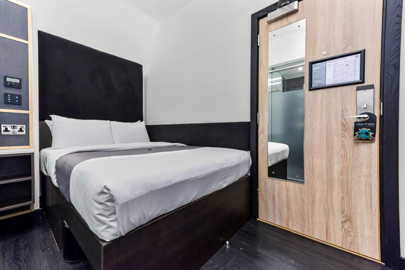 The Z Hotel Strand Лондон Экстерьер фото