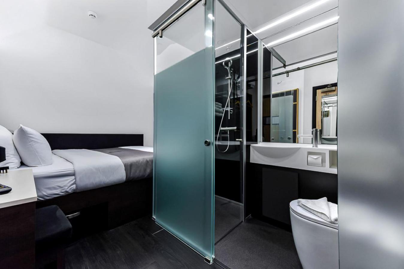 The Z Hotel Strand Лондон Экстерьер фото