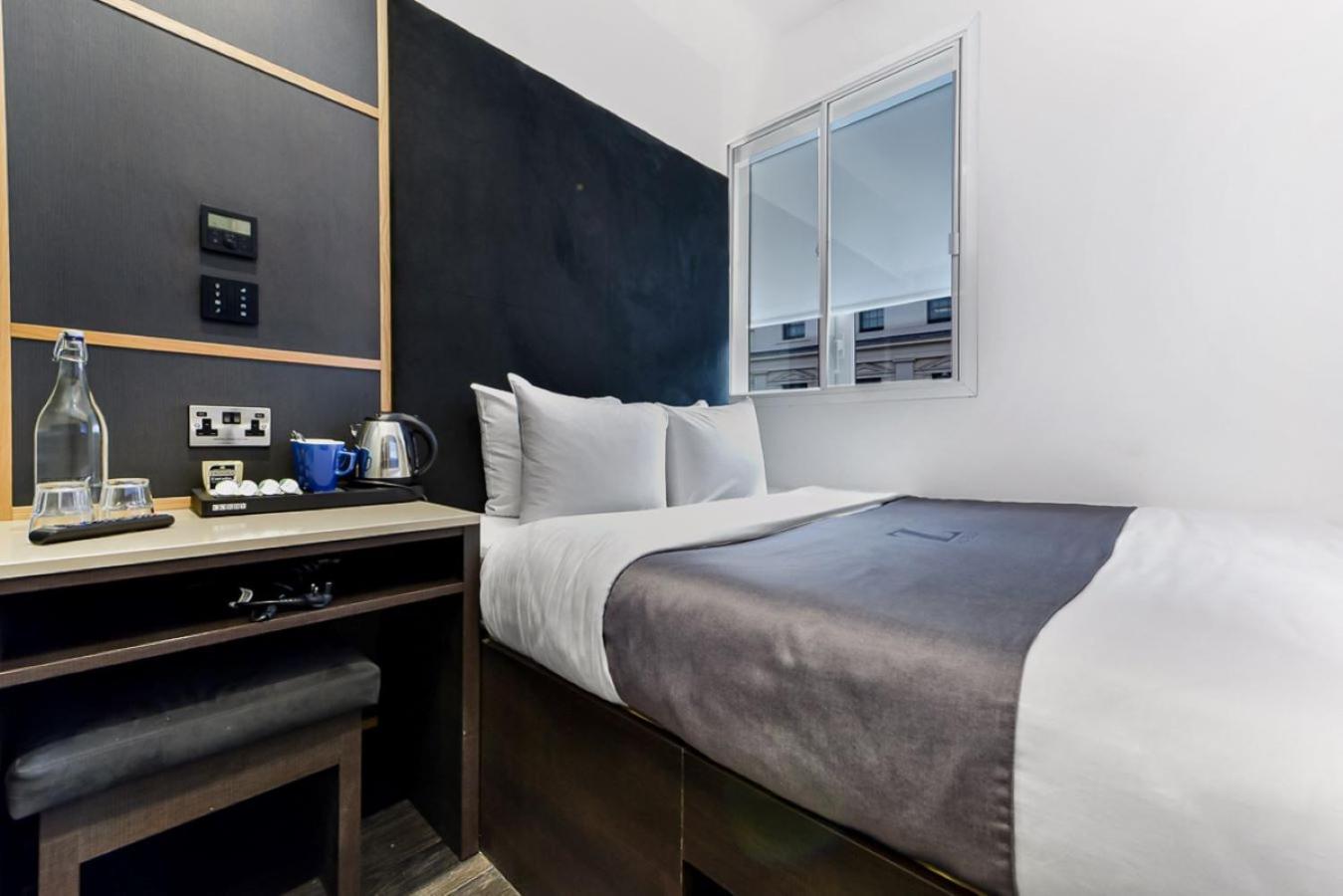 The Z Hotel Strand Лондон Экстерьер фото